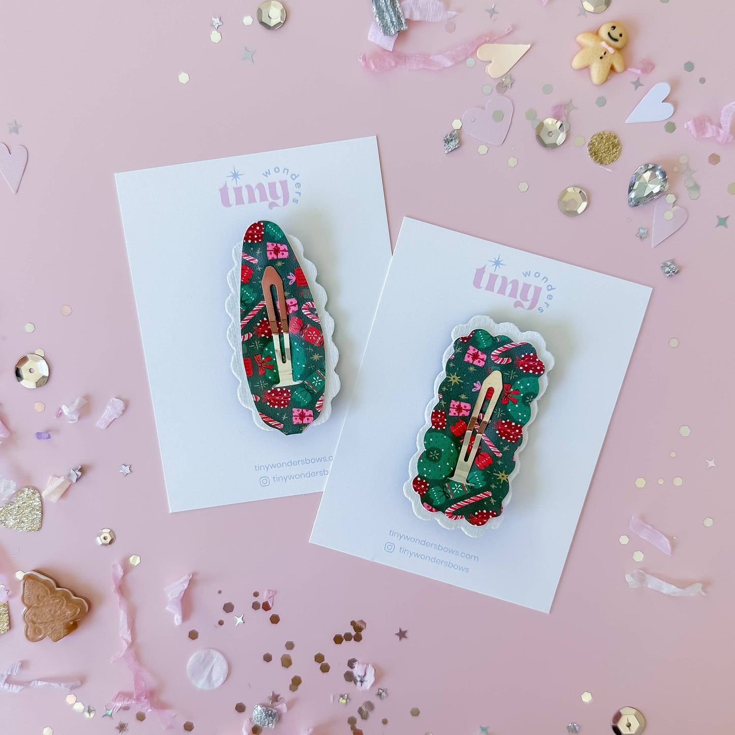 Presents and Wreaths Snap Clip