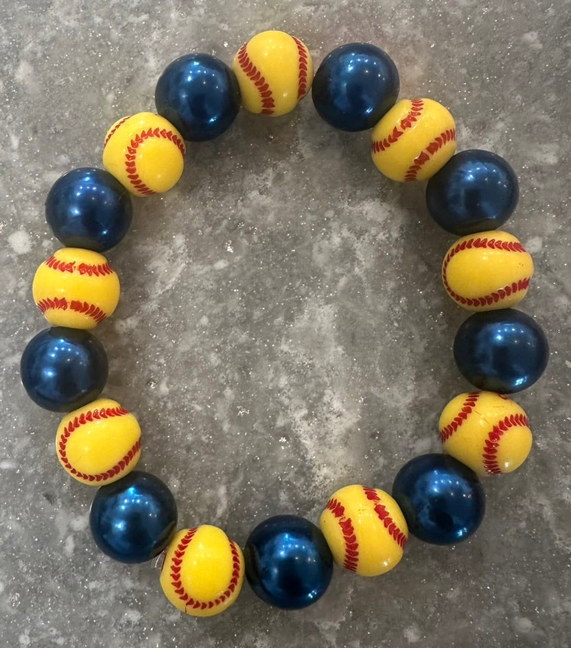 stretchy pearly softball bracelet