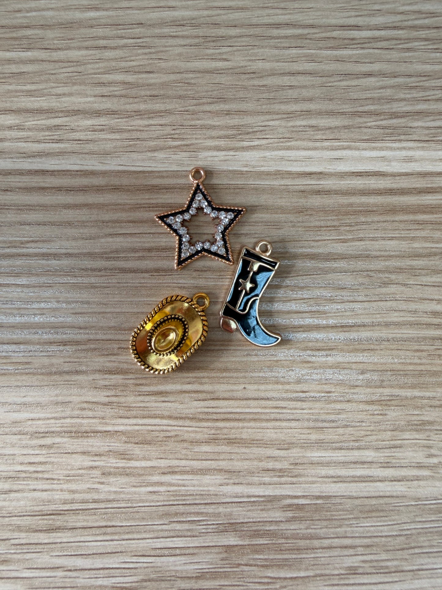 She’s From Texas charm set