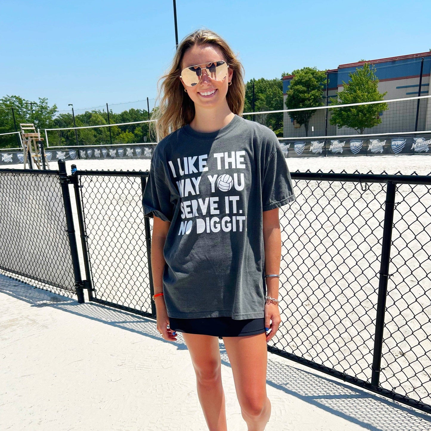 I like the way you serve it tee