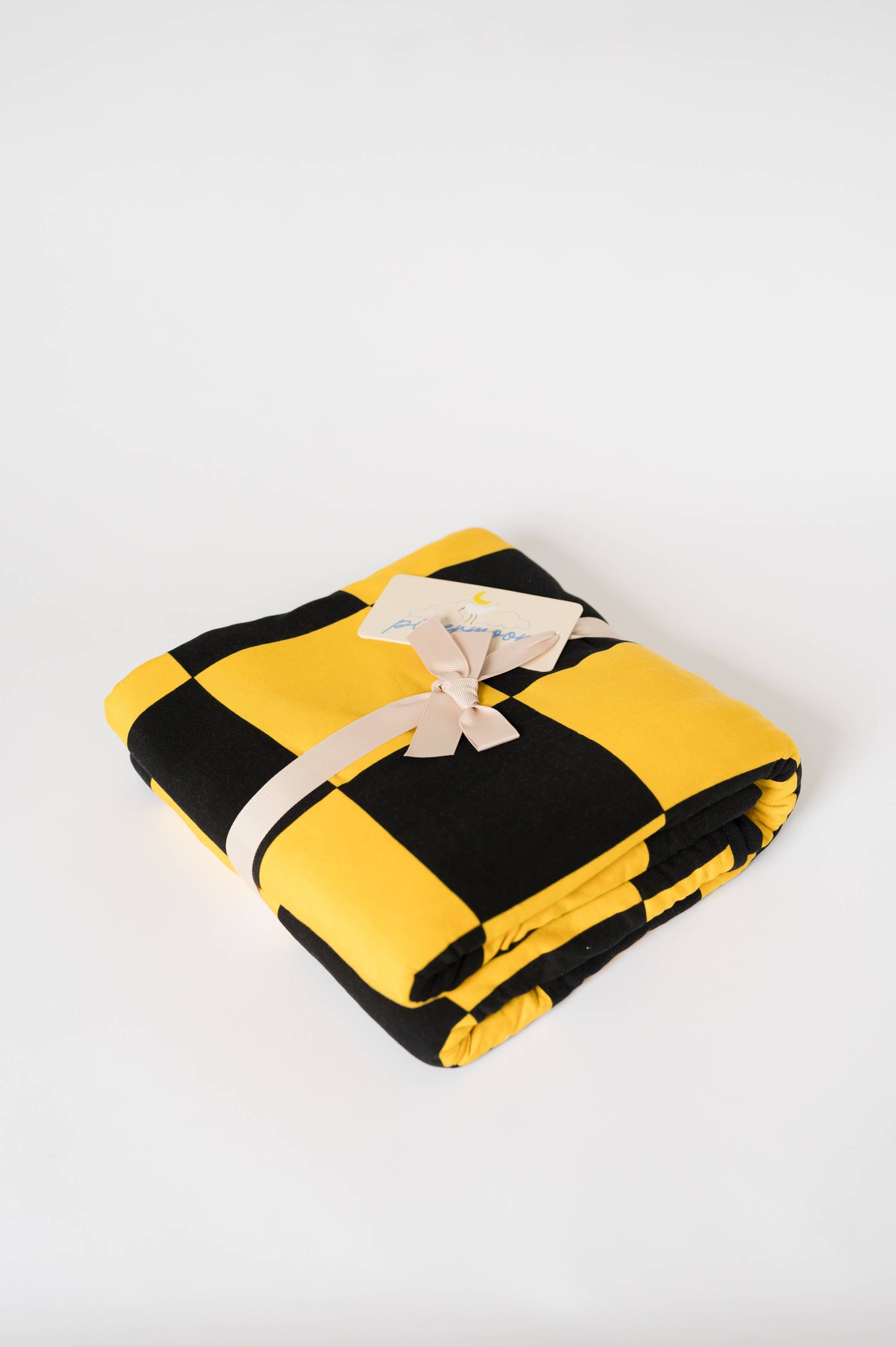 black/gold blanket