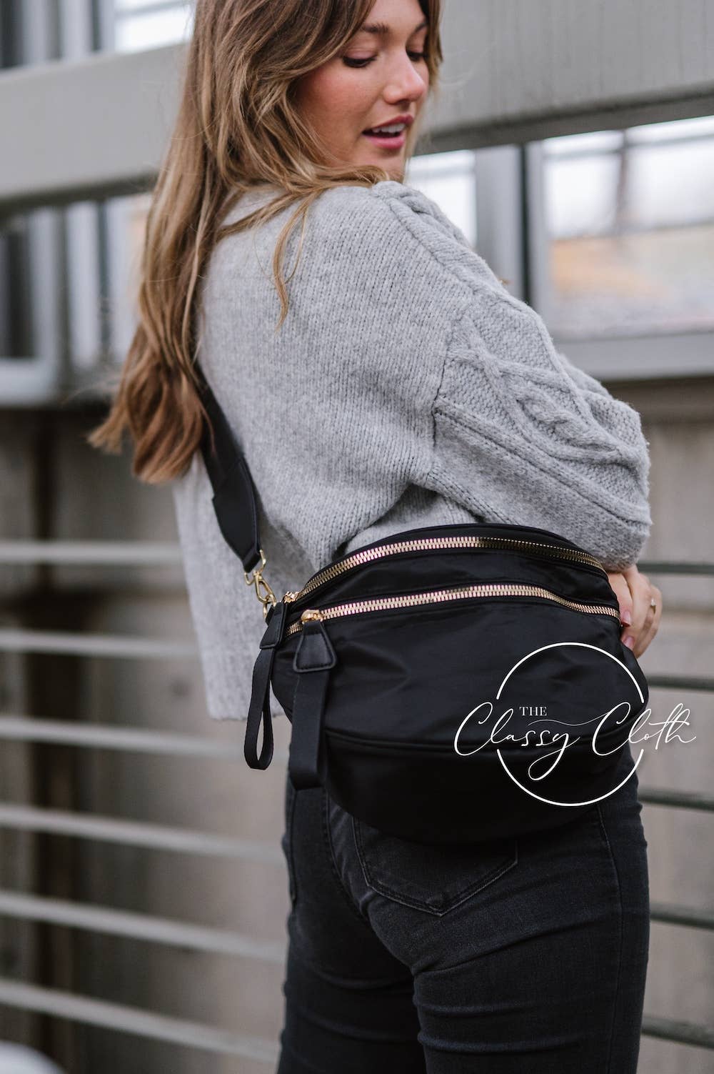 shoulder sling bag - black