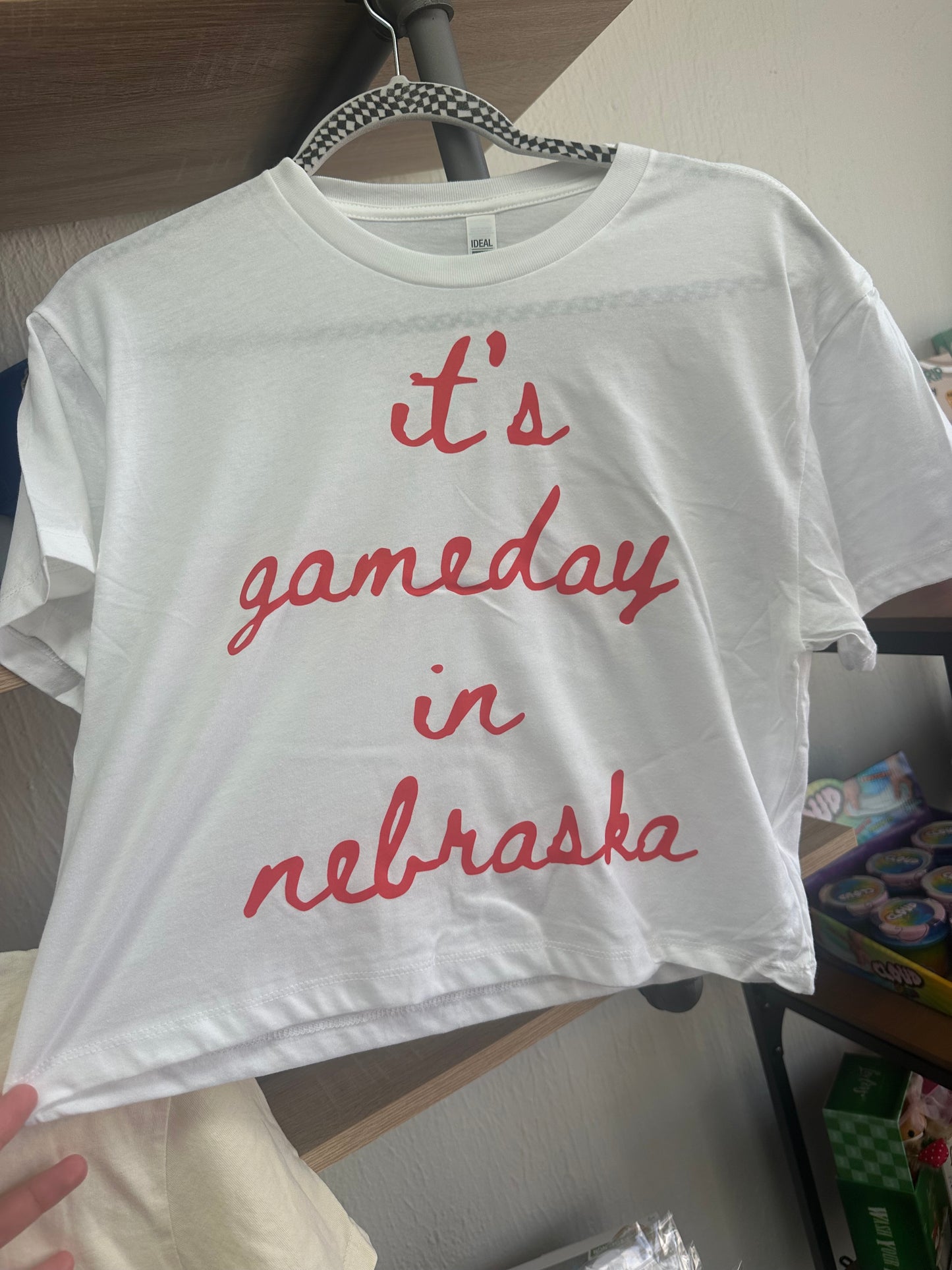 NE gameday crop tee