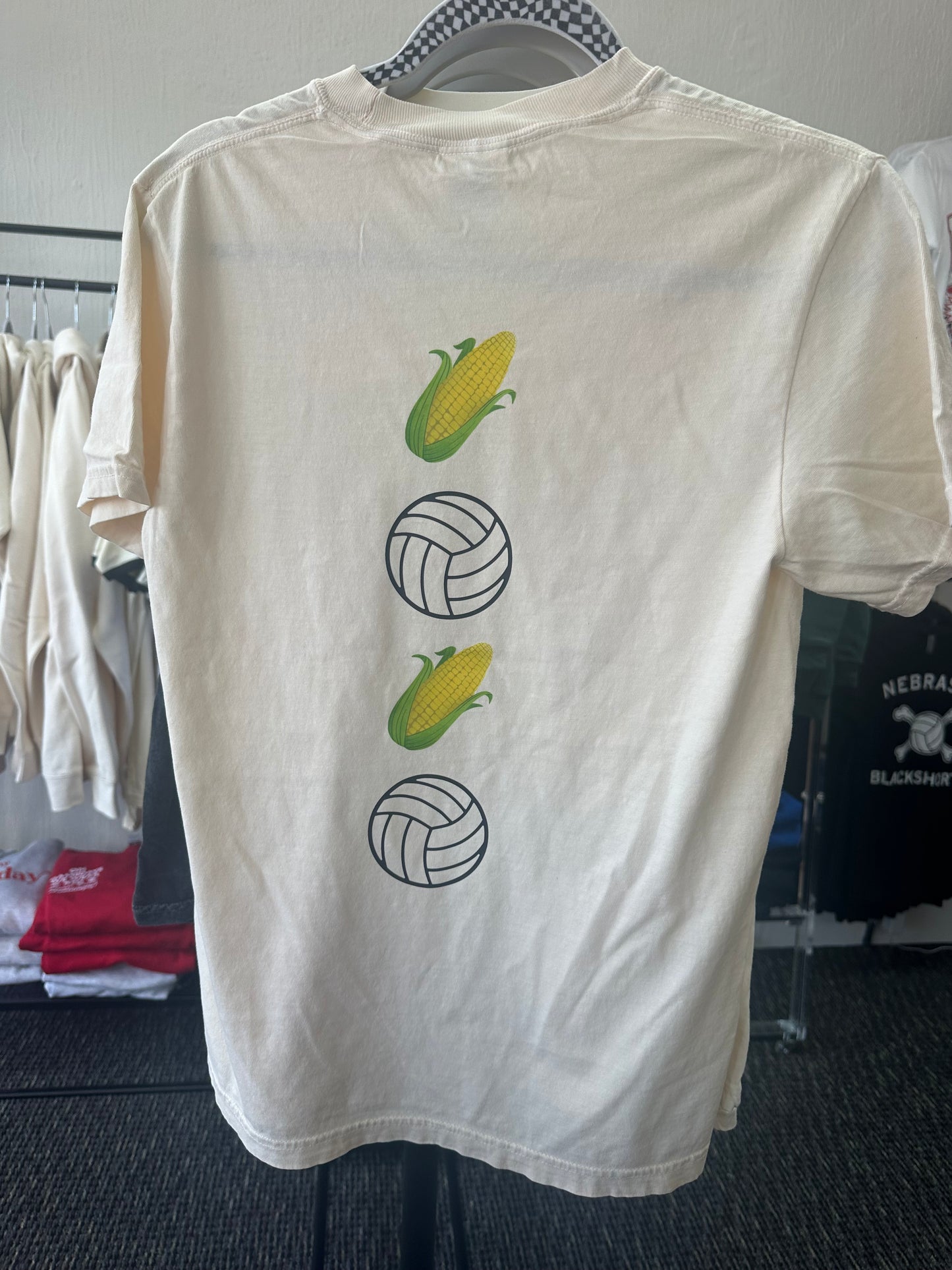 NE gameday volleyball tee