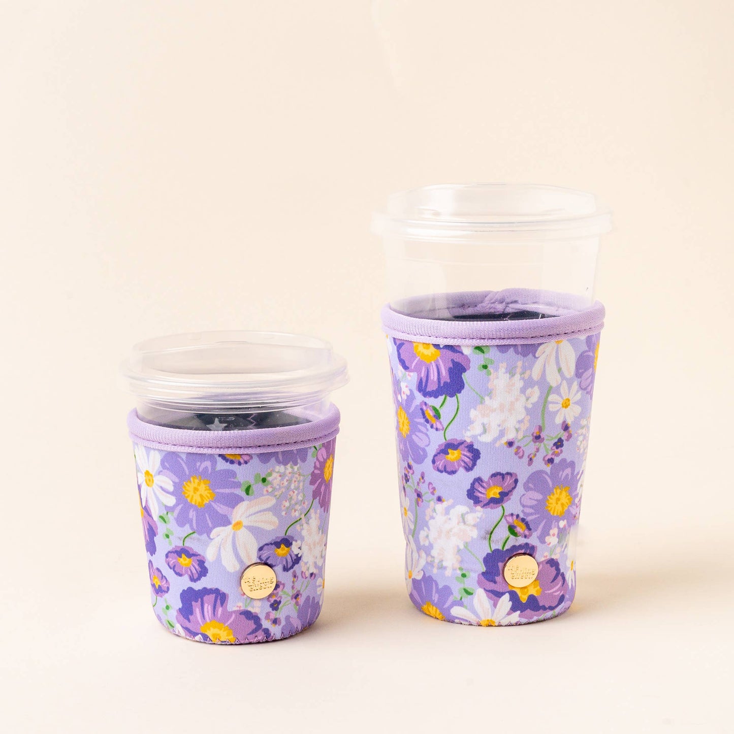 sip savvy (large) drink sleeve in bouquet beauty purple