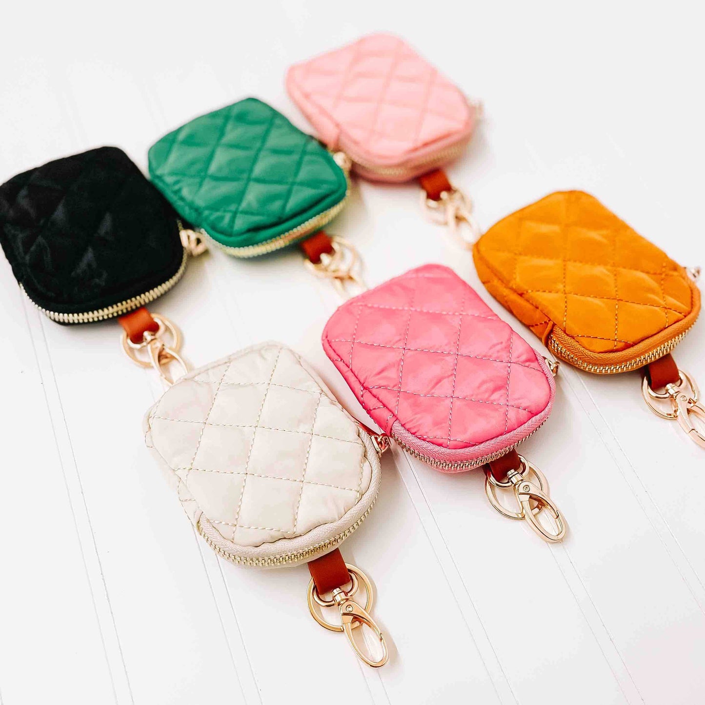 gigi clip on pouch