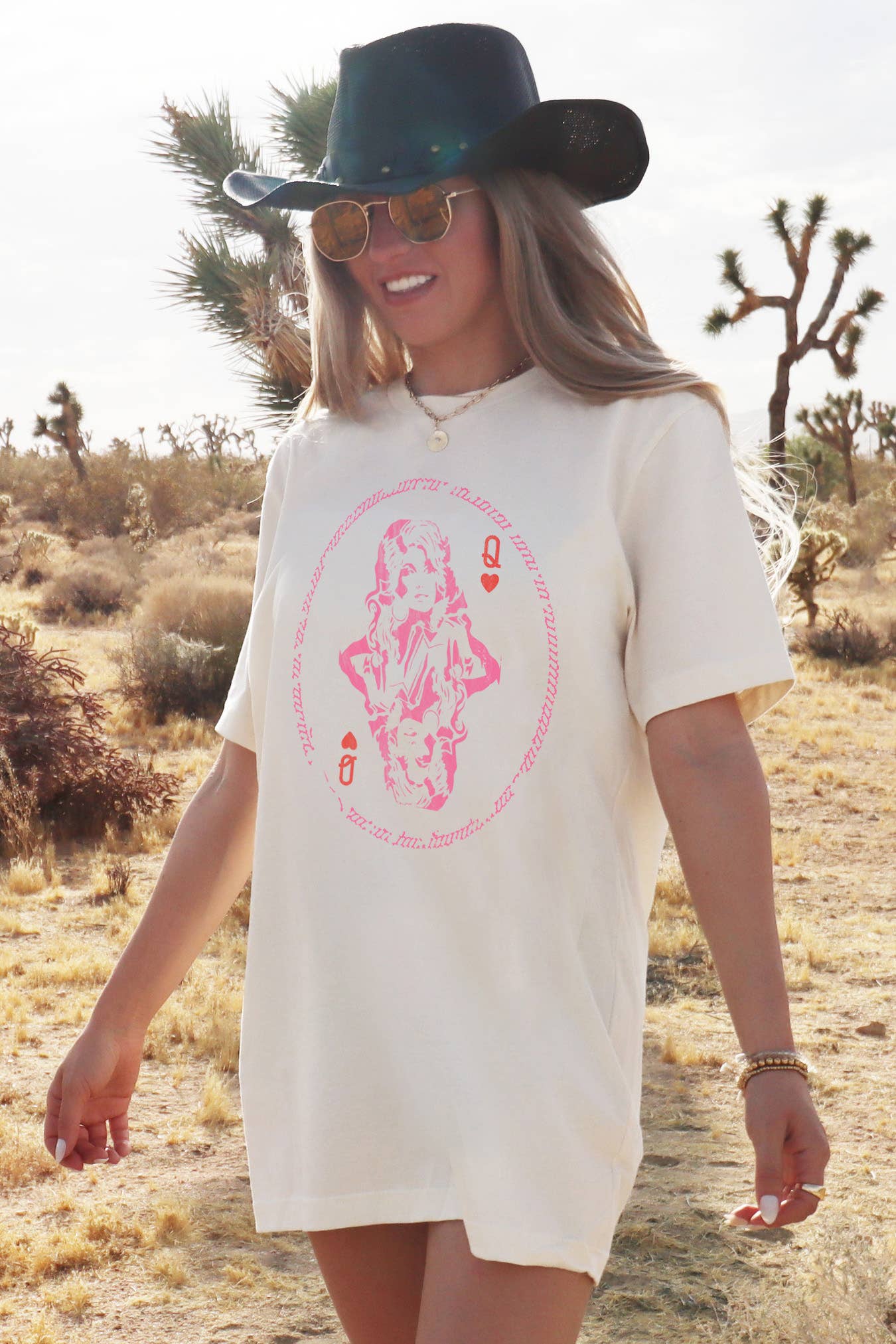 pink dolly graphic tee