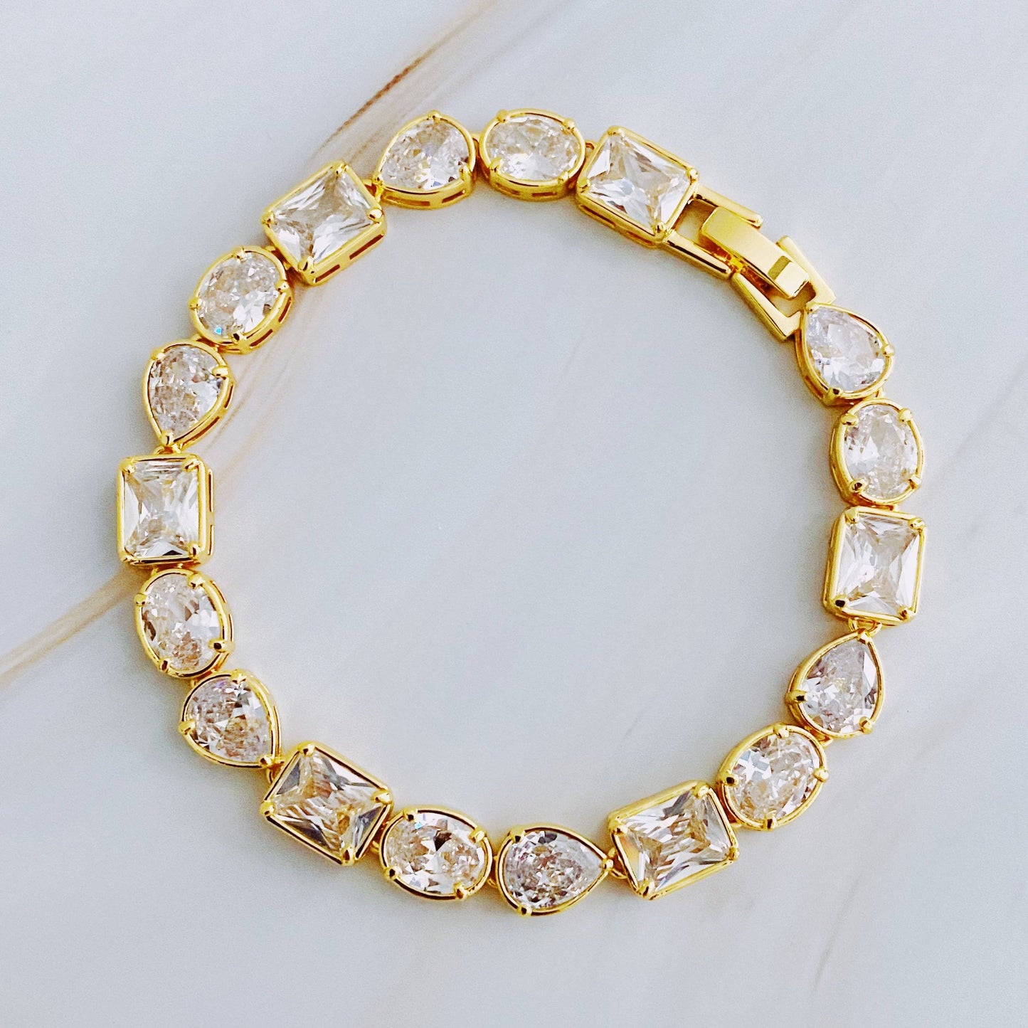 sparkling shapes bracelet