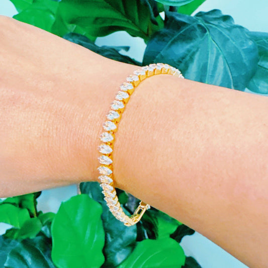 marquise cut sparkle tennis bracelet
