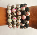 Load image into Gallery viewer, everyday confetti stretchy bracelet
