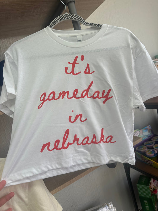 NE gameday crop tee