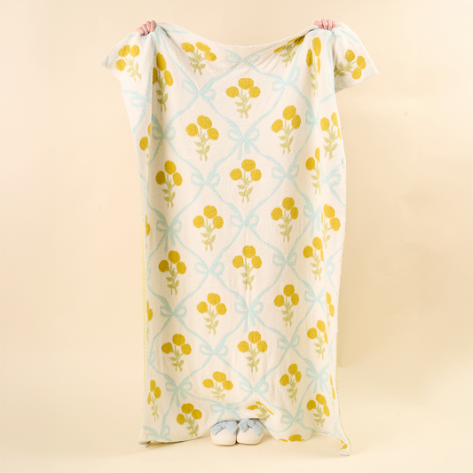 cozy dreams luxe blanket in marigold lane blue
