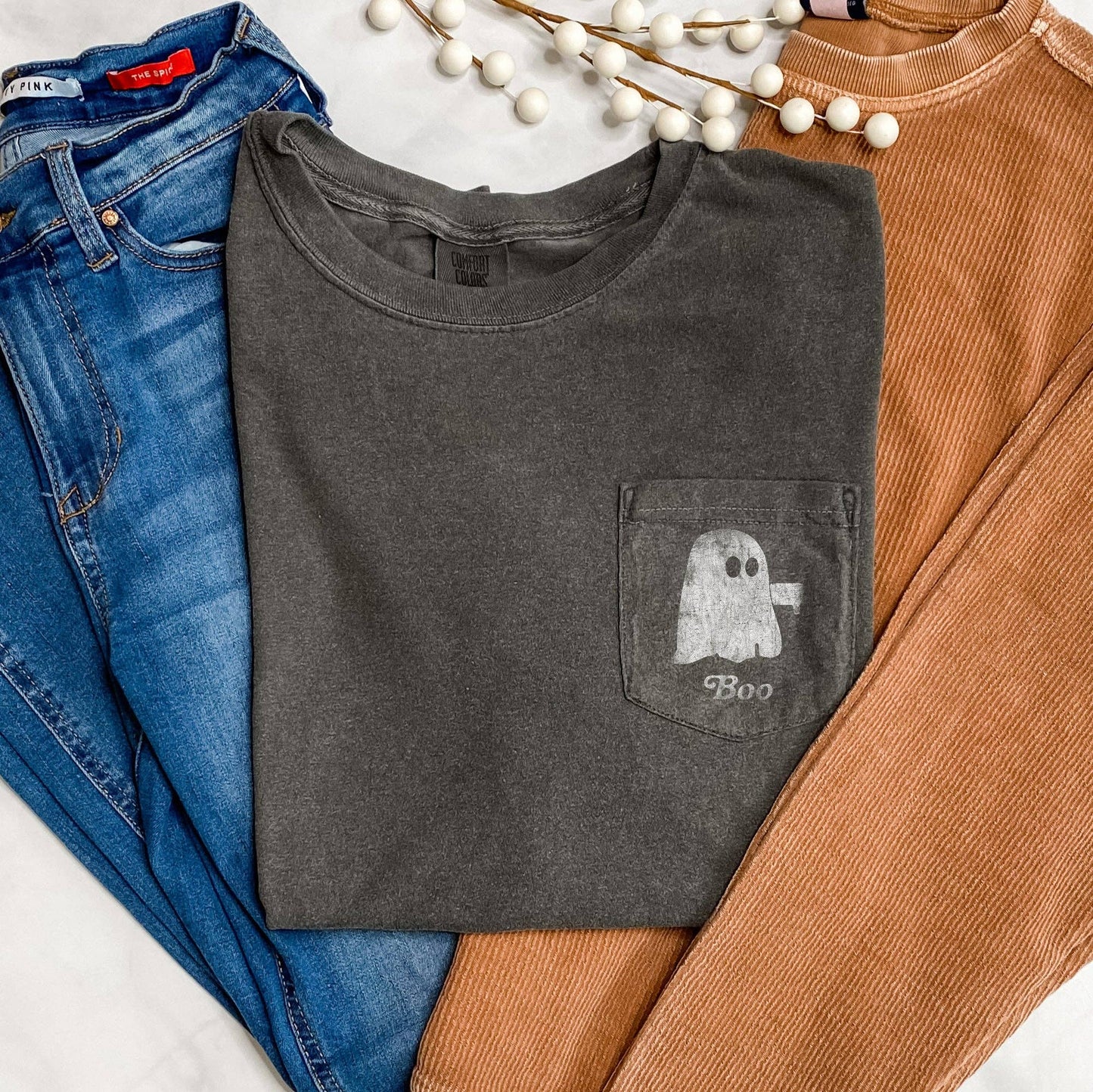 Ghost Boo Thumb Halloween Pocket T-shirt White Print