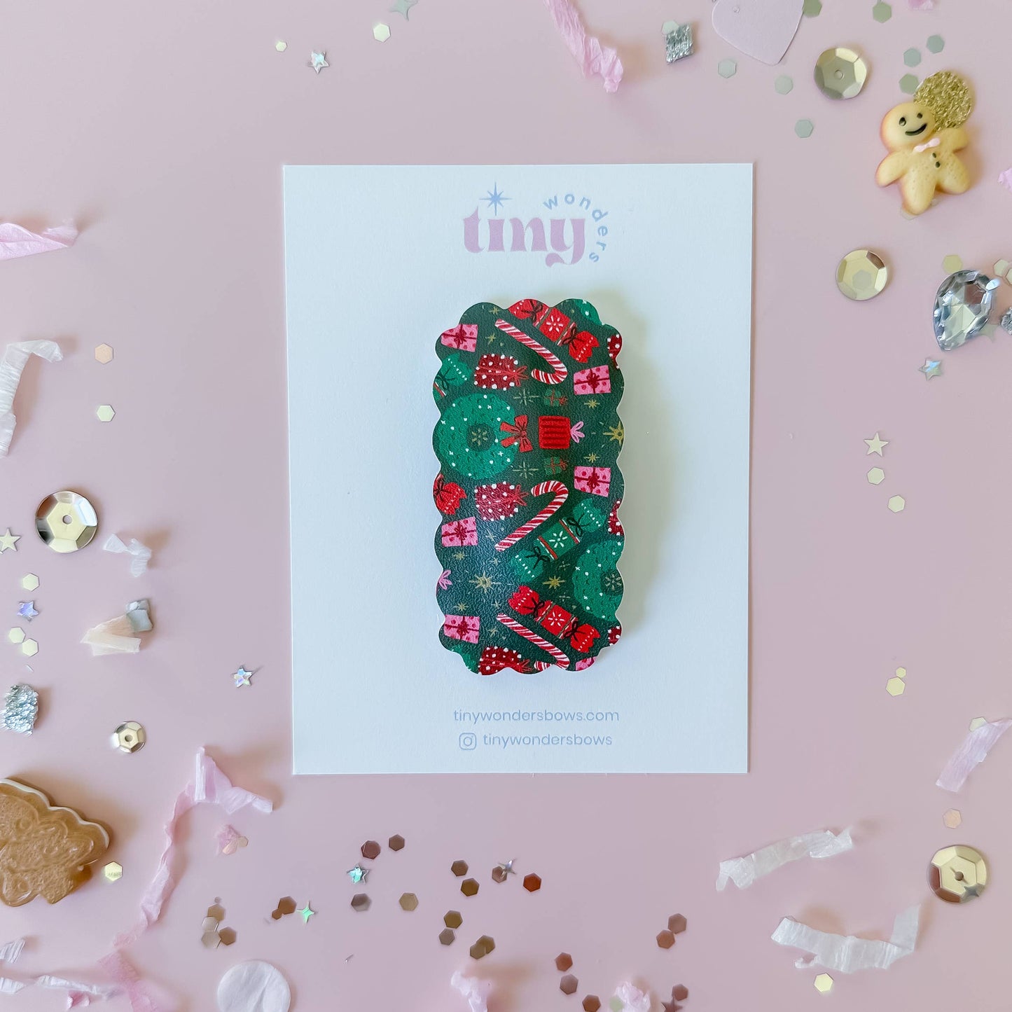 Presents and Wreaths Snap Clip