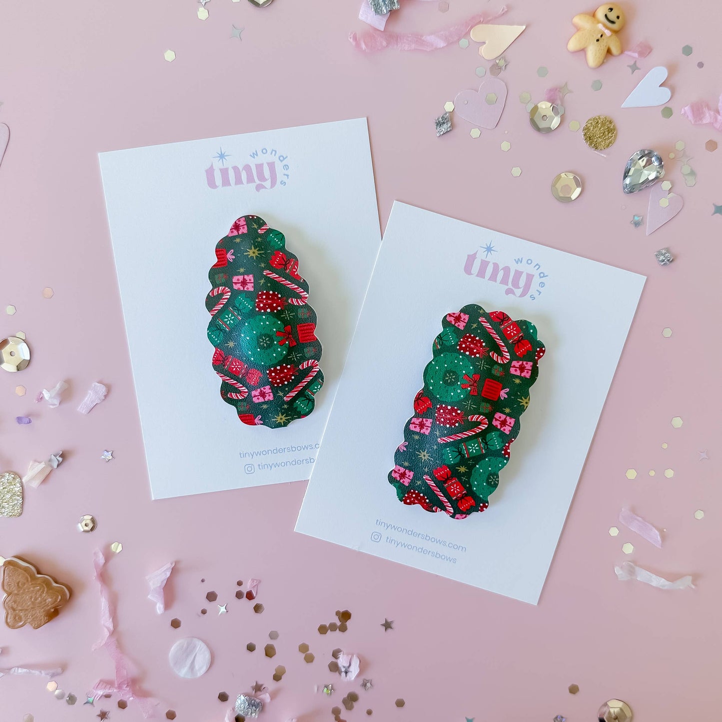 Presents and Wreaths Snap Clip